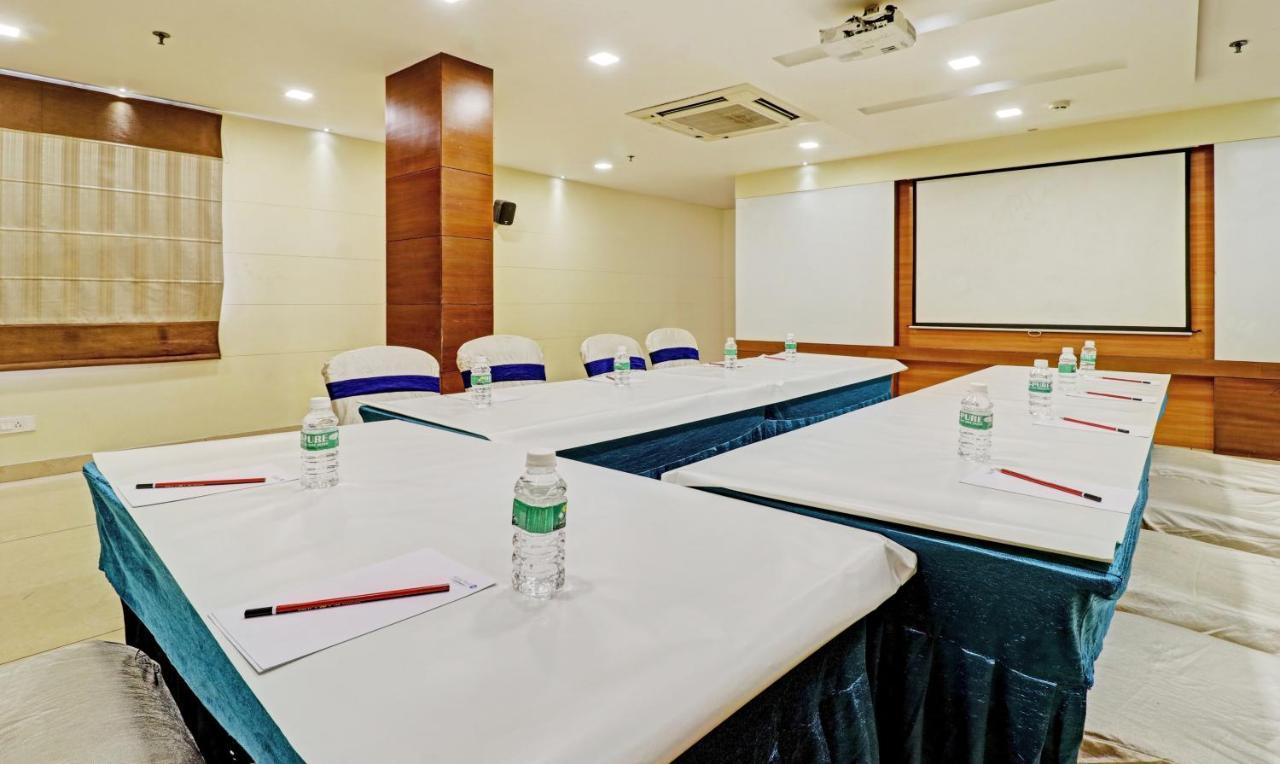 Treebo Tryst Park N Hotel Vijayawada Ngoại thất bức ảnh
