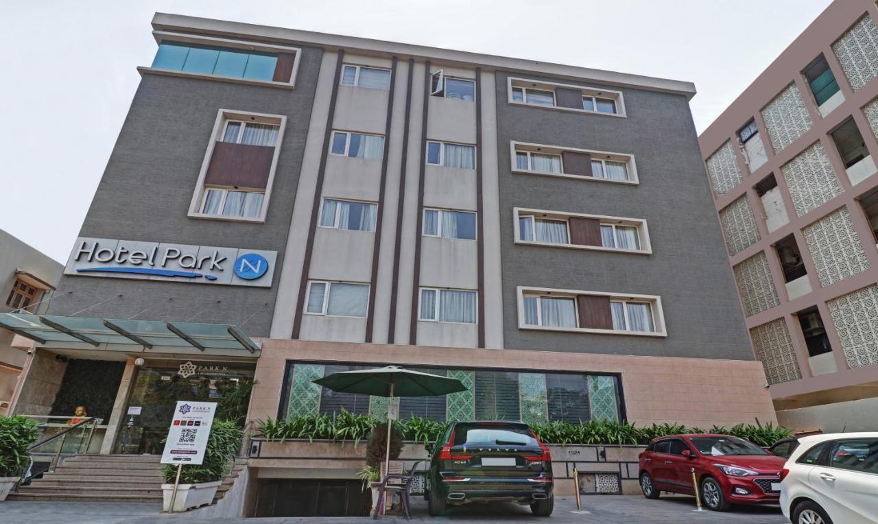 Treebo Tryst Park N Hotel Vijayawada Ngoại thất bức ảnh
