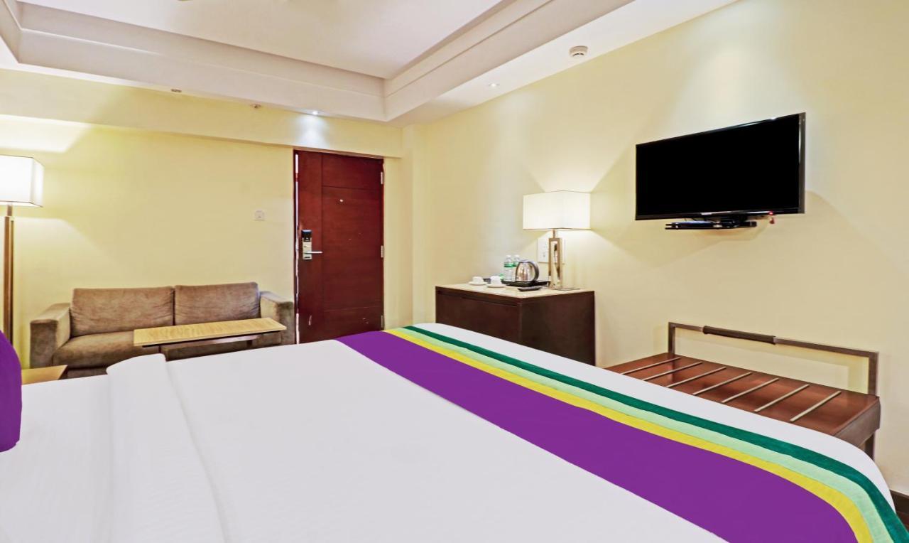 Treebo Tryst Park N Hotel Vijayawada Ngoại thất bức ảnh