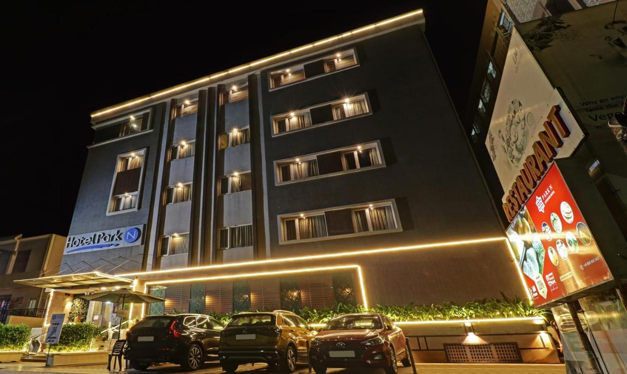 Treebo Tryst Park N Hotel Vijayawada Ngoại thất bức ảnh